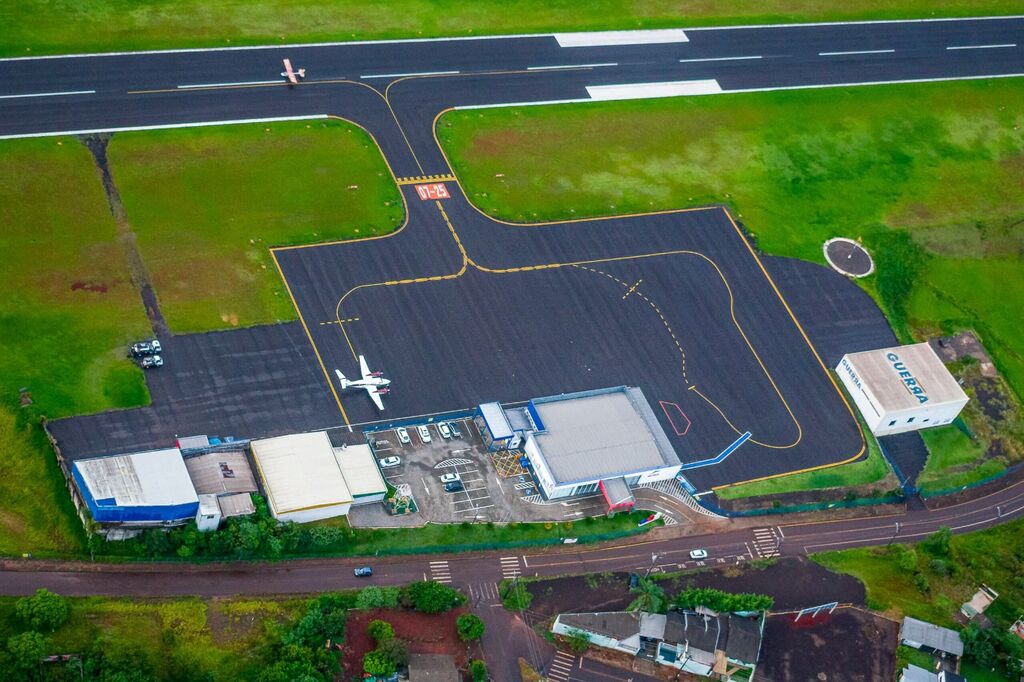 Atualmente, o Aeroporto Regional de Pato Branco encontra-se certificado, em operação e passando por uma fase de expansão significativa